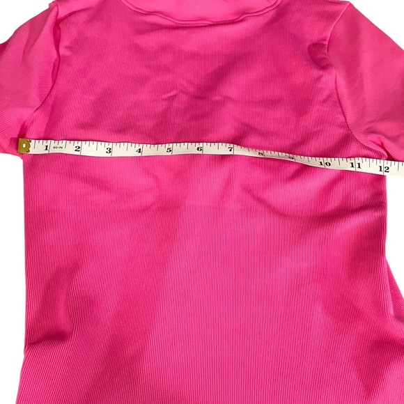 OQQ Mock Neck Bodysuit in Barbie pink Medium NWOT - Picture 3 of 8